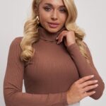 Водолазка в рубчик